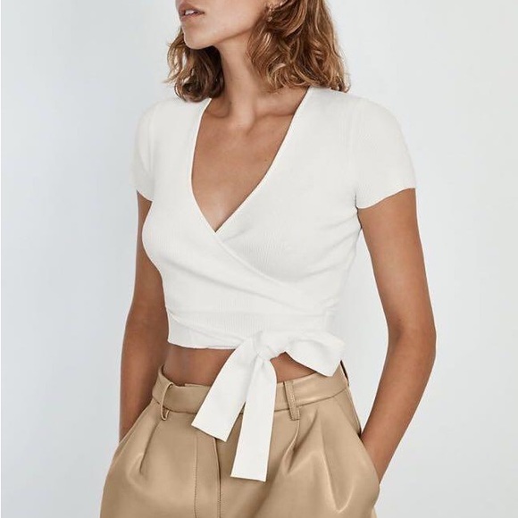 Brandy Melville Rae Wrap Short Sleeve White | Size: One Size - Picture 1 of 3